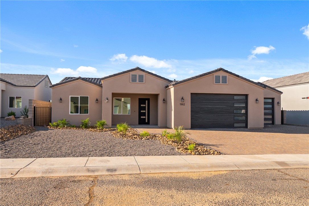 1962 E Via San Marino