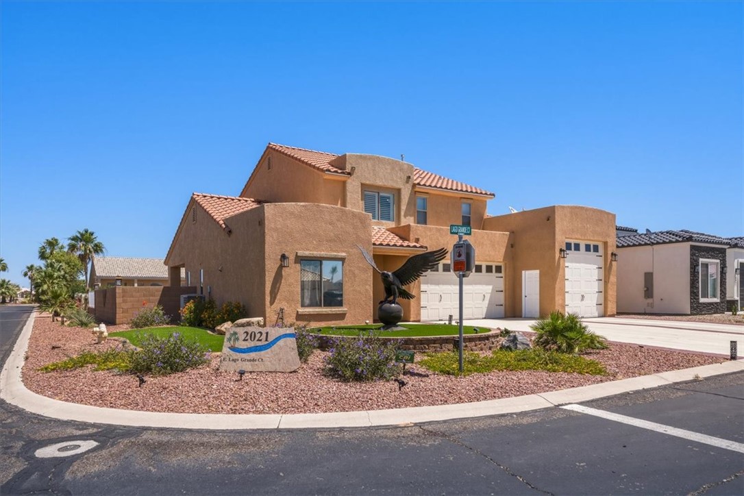 2021 E Lago Grande Court