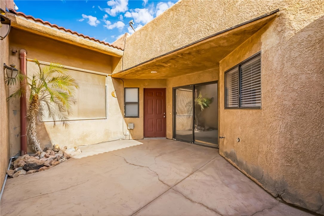 2843 Country Club Drive