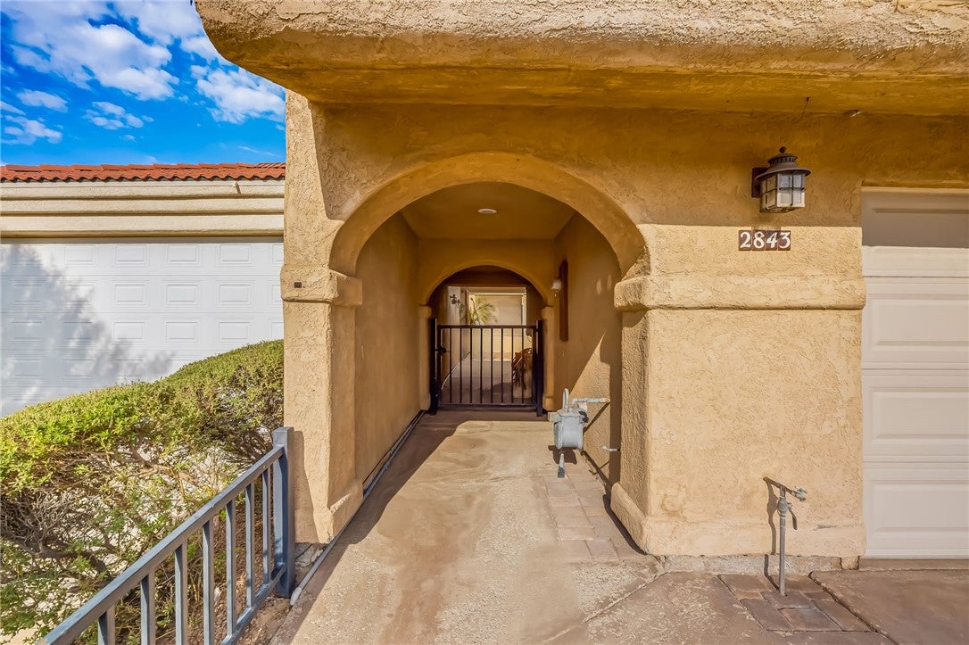 2843 Country Club Drive
