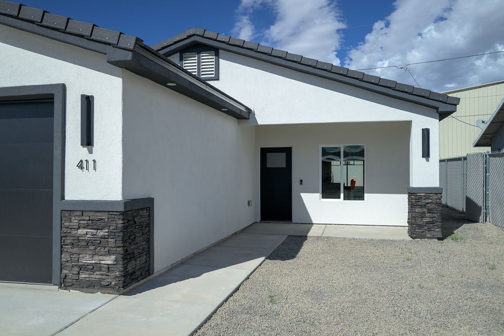411 Emery Dr