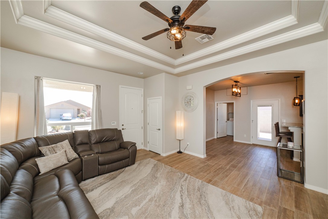 3561 N Lomita Street