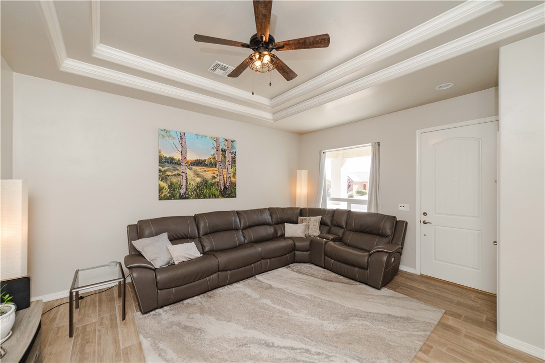 3561 N Lomita Street