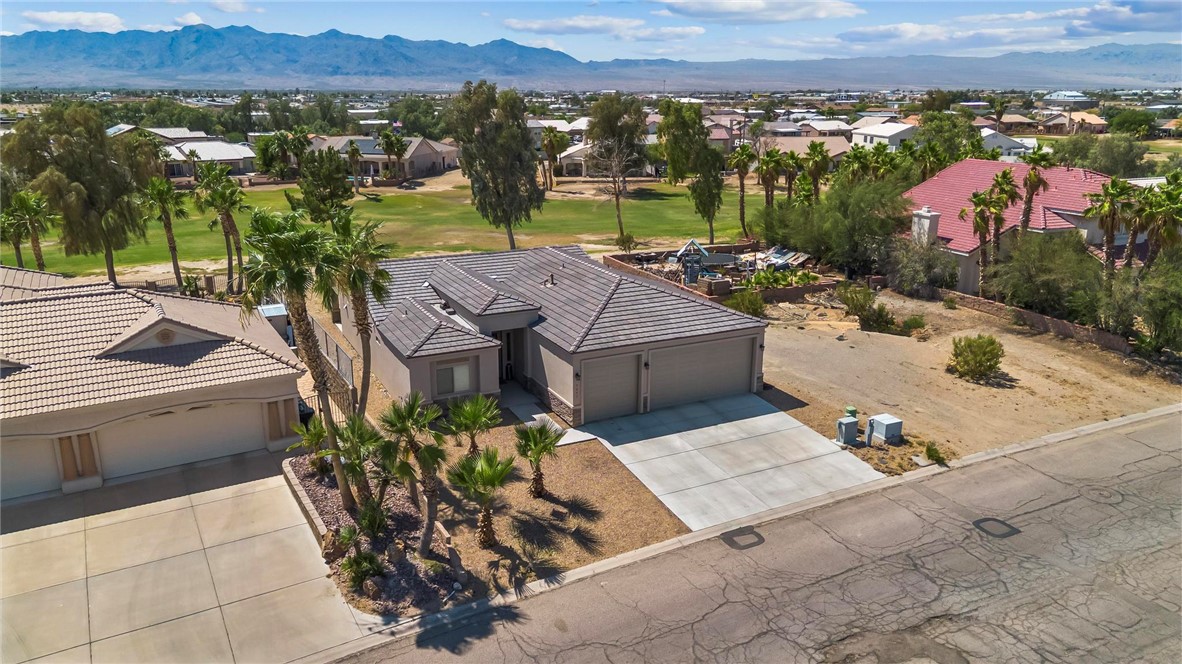 5643 S Desert Lakes Drive