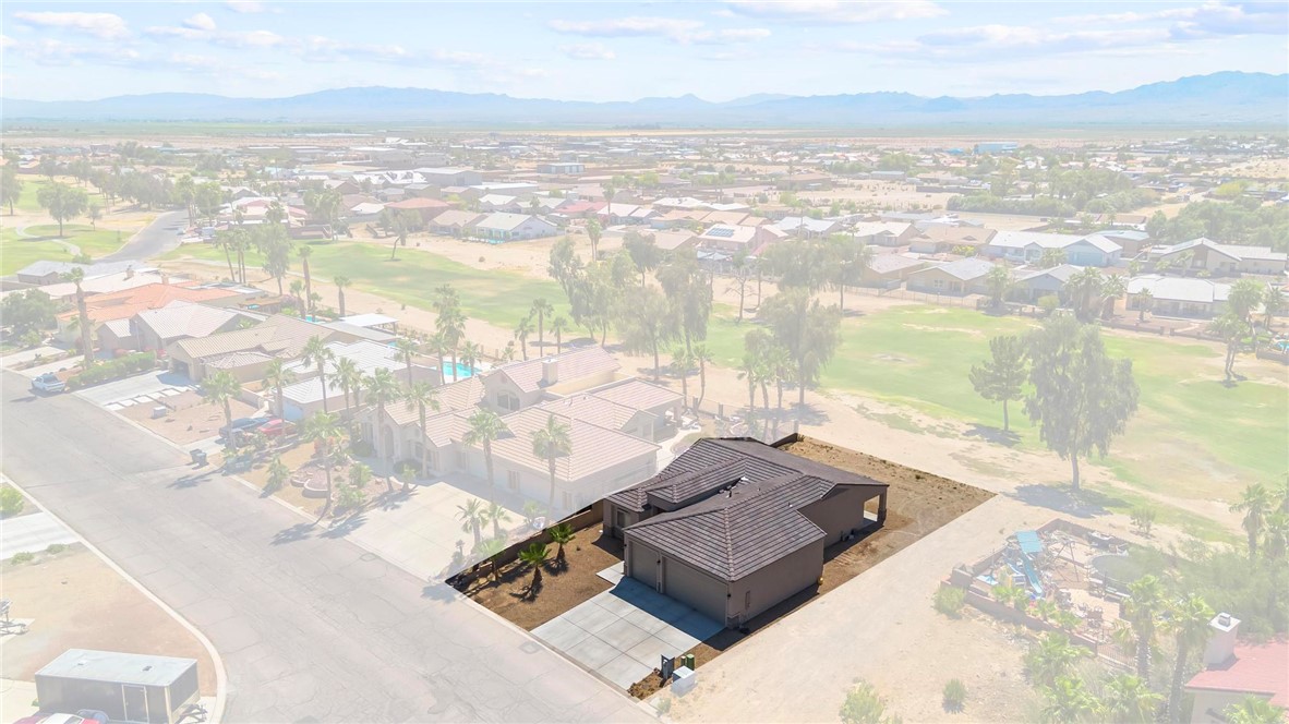 5643 S Desert Lakes Drive