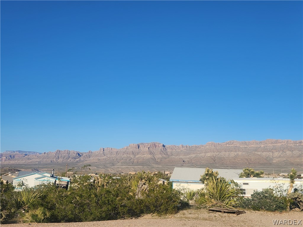 120 W Phantom Creek Lane