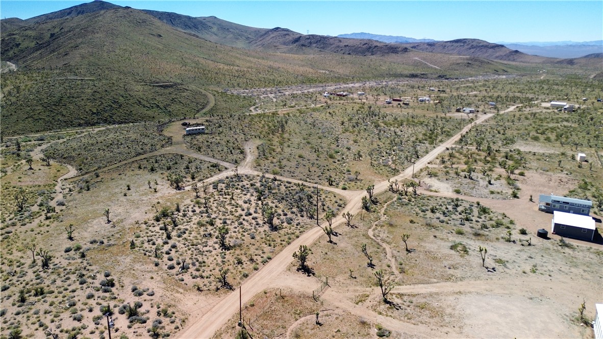 329-08-242 W INYO Drive