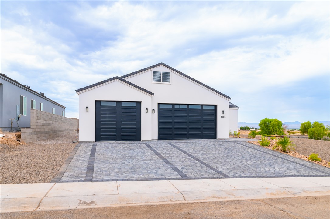 1946 E Via San Marino