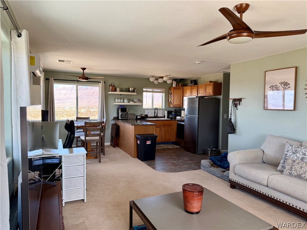1486 W Calico Drive