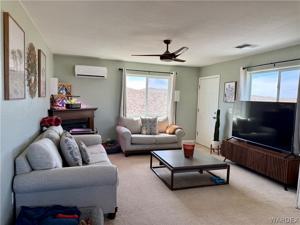 1486 W Calico Drive