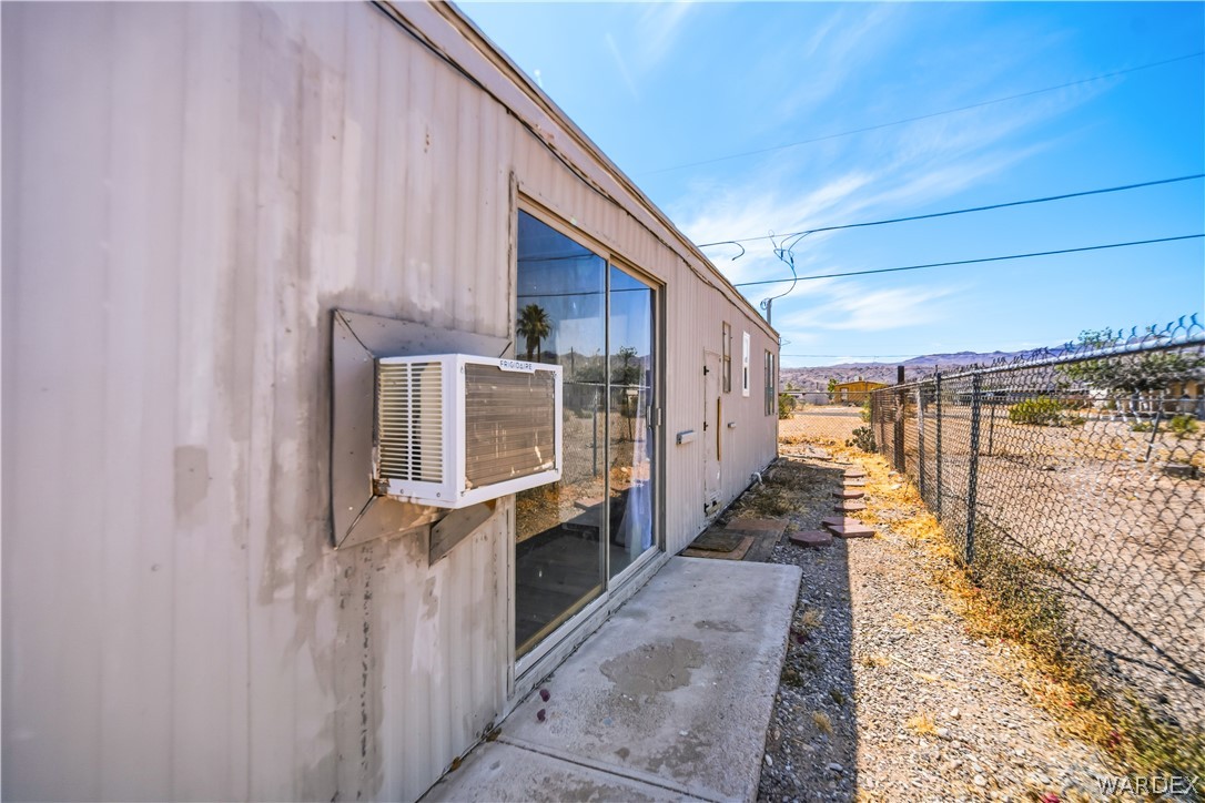 1943 Hualapai Drive