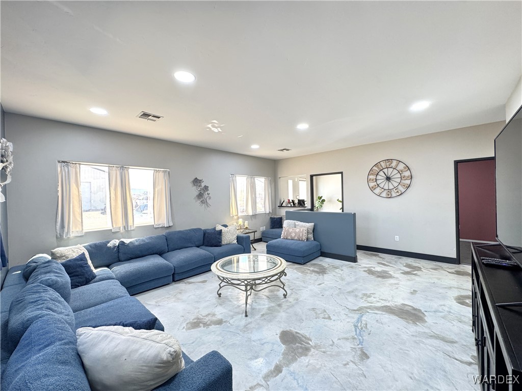 5123 S Huntington Road