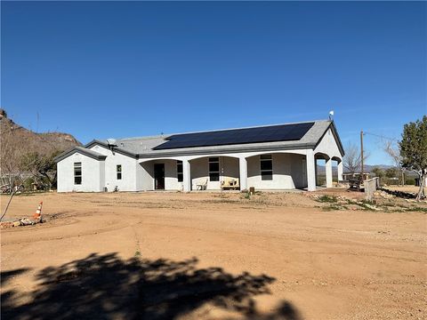 1790 S Gleeson Road Golden Valley AZ 86413