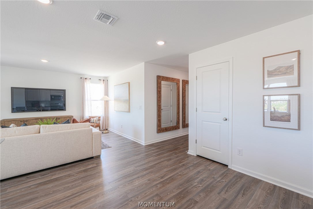 2476 Martin Place
