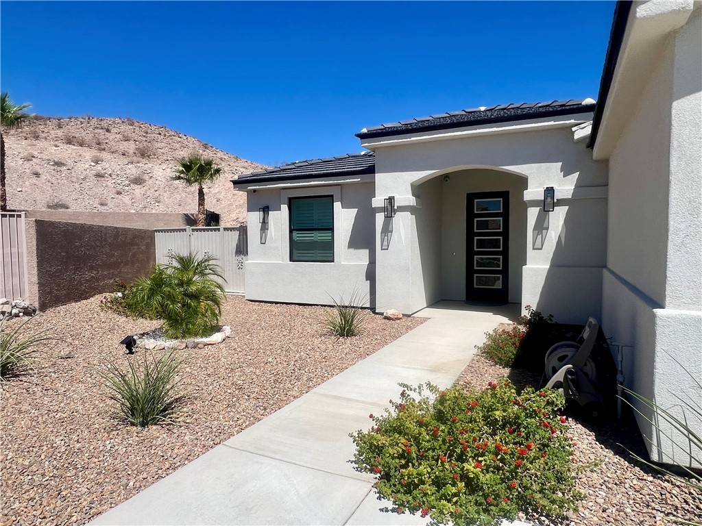 2931 W Desert Trail Drive