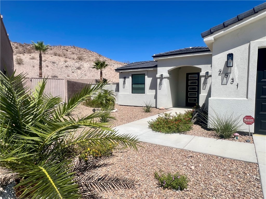 2931 W Desert Trail Drive