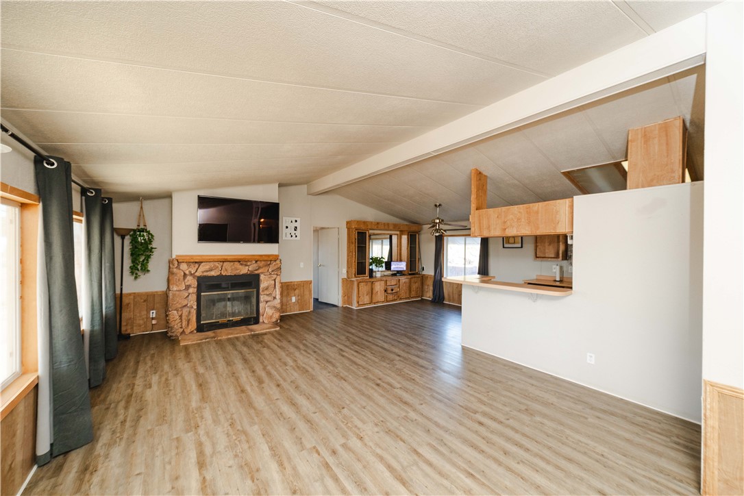 4085 N Benton Street