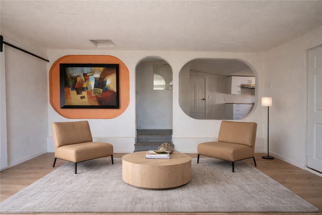 2485 E Carver Avenue