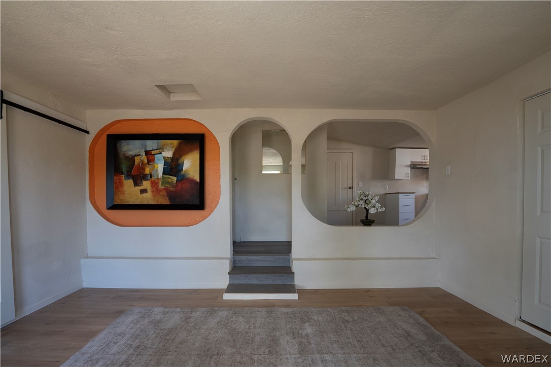 2485 E Carver Avenue