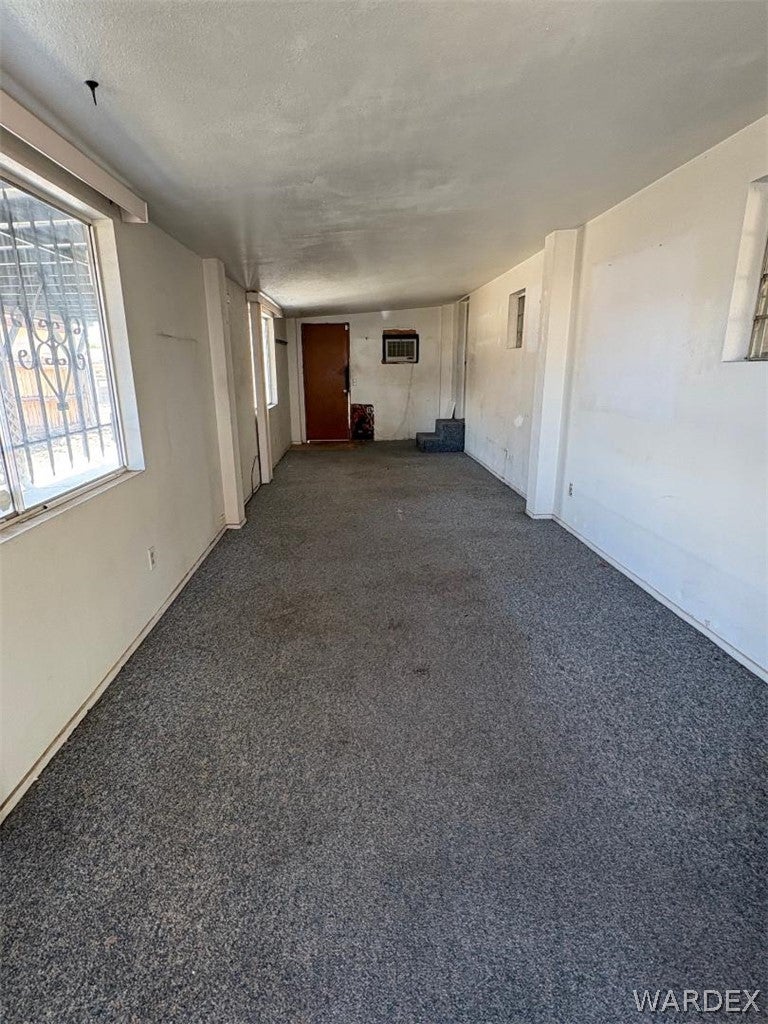 261 Long Avenue