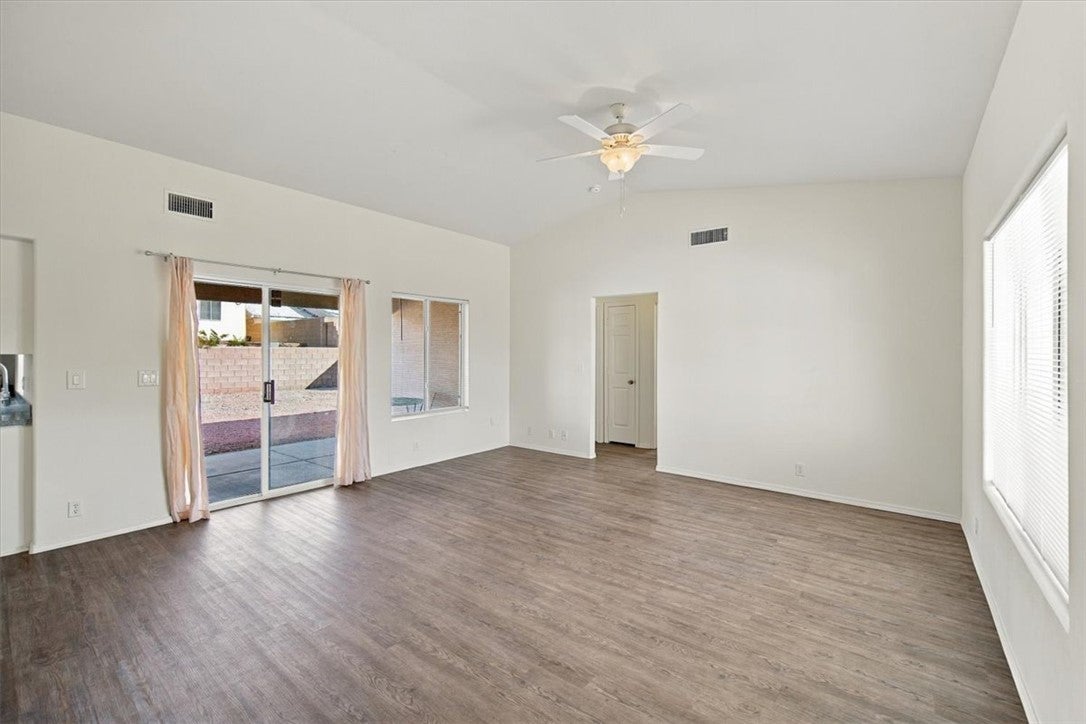 4468 S Bernard Circle