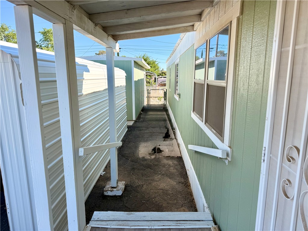 2110 E Packard Avenue