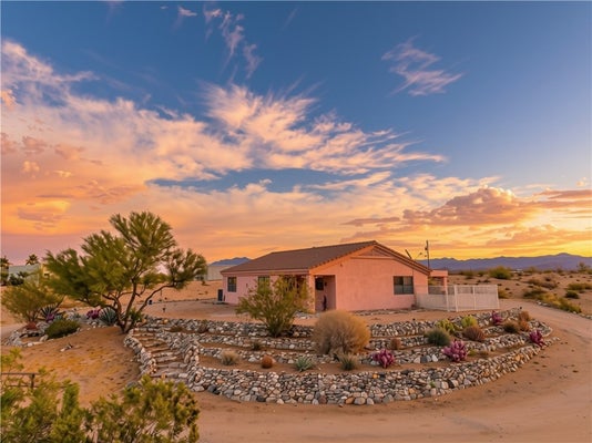 16876 S LAWTON RD, YUCCA, AZ 86438 - Image e0b1ca6f9143ce08de1fe7a8be07bbd2/4205581647