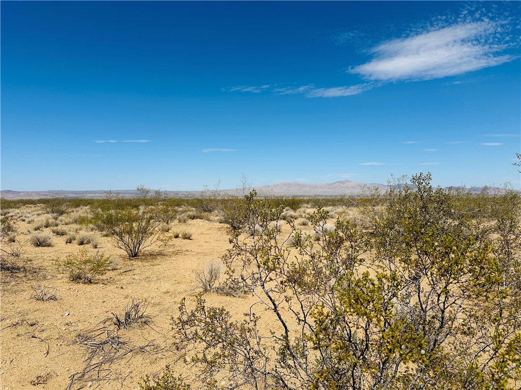 00 N Del Norte Drive