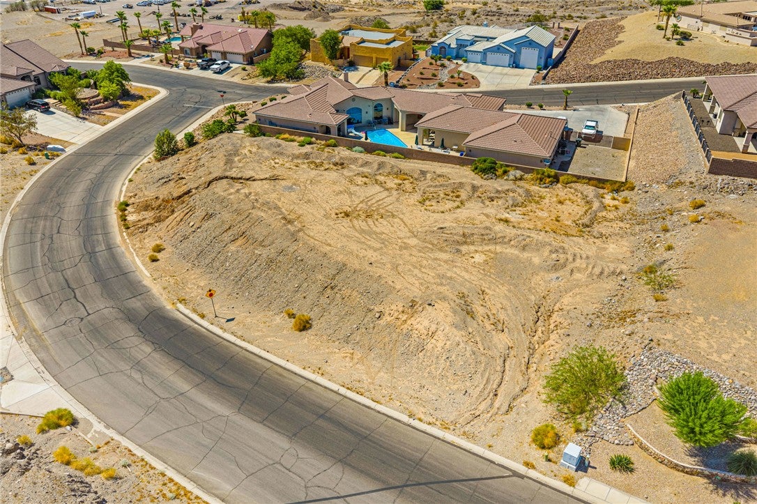 2033 Lariat Drive