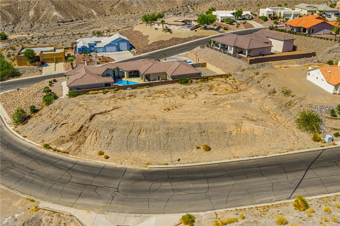 2033 Lariat Drive