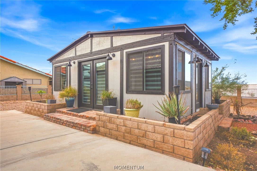 843 Warren Road