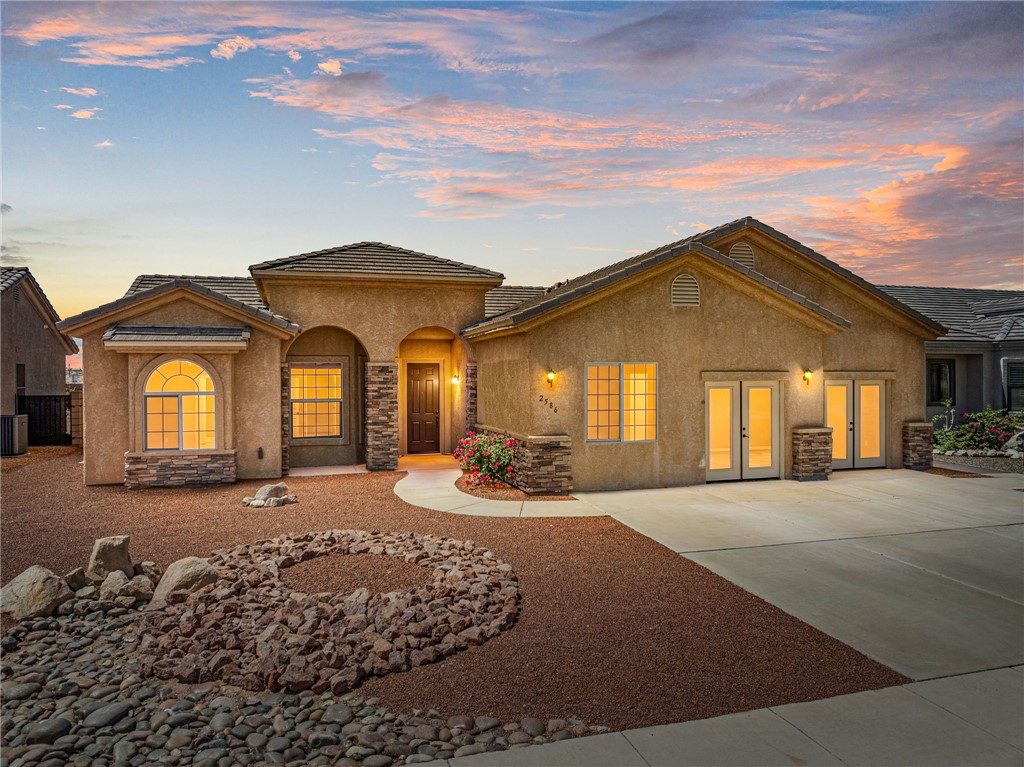 2586 Montano Ridge Drive