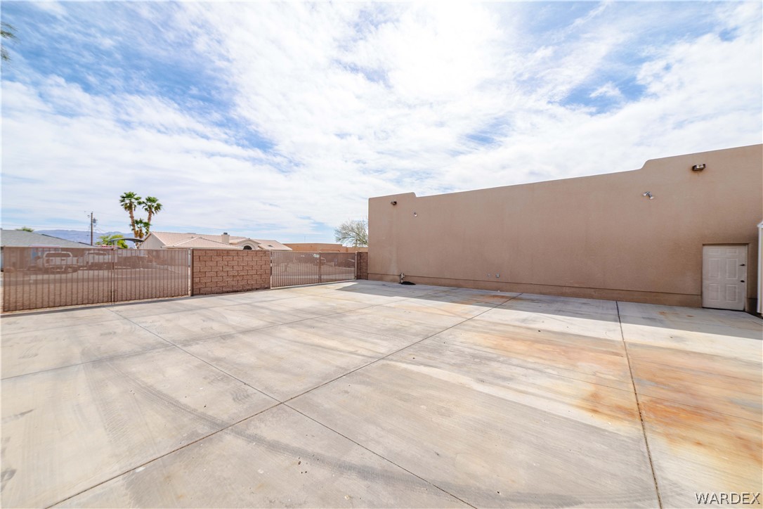 Lake Havasu, Arizona, 86404, United States, 3 Bedrooms Bedrooms, ,4 BathroomsBathrooms,Residential,Active,2041816