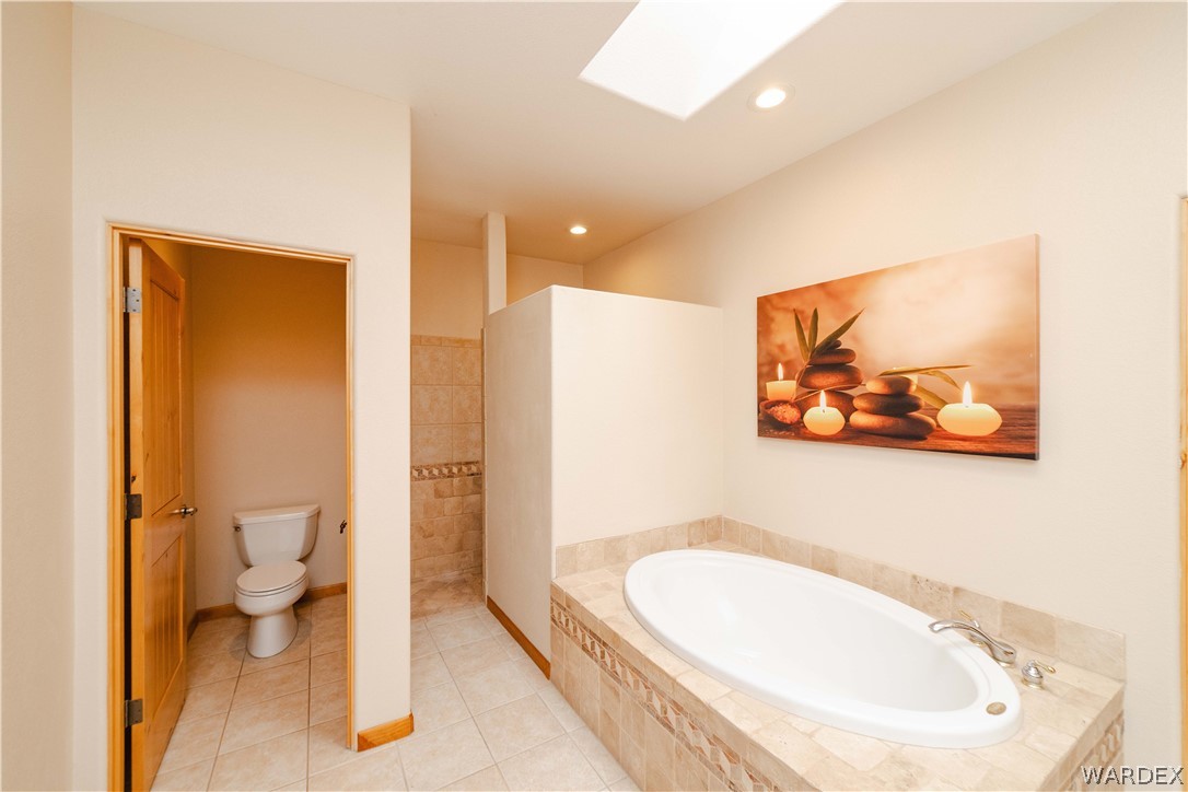 Lake Havasu, Arizona, 86404, United States, 3 Bedrooms Bedrooms, ,4 BathroomsBathrooms,Residential,Active,2041816