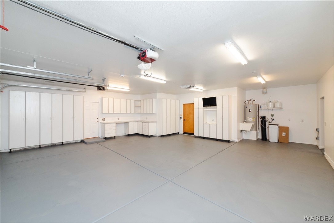 Lake Havasu, Arizona, 86404, United States, 3 Bedrooms Bedrooms, ,4 BathroomsBathrooms,Residential,Active,2041816