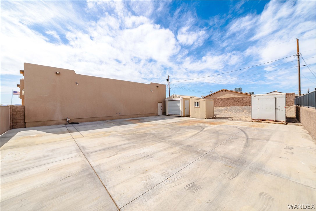 Lake Havasu, Arizona, 86404, United States, 3 Bedrooms Bedrooms, ,4 BathroomsBathrooms,Residential,Active,2041816