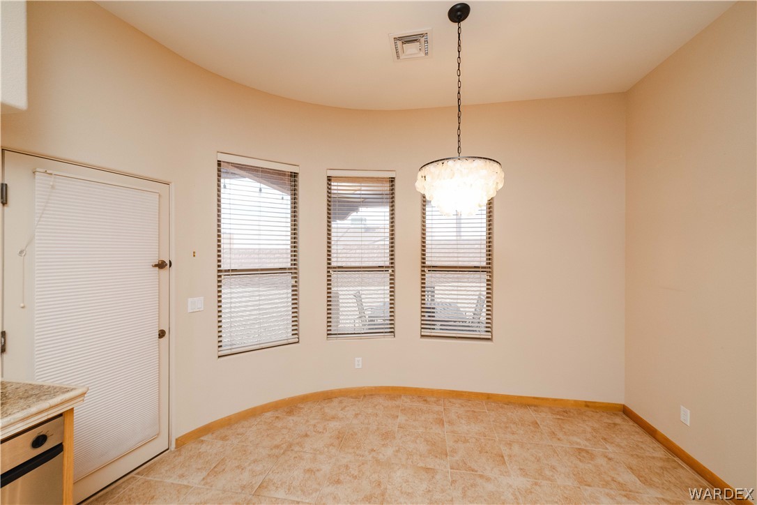 Lake Havasu, Arizona, 86404, United States, 3 Bedrooms Bedrooms, ,4 BathroomsBathrooms,Residential,Active,2041816