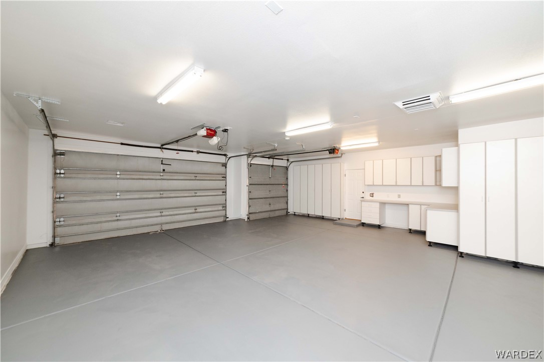 Lake Havasu, Arizona, 86404, United States, 3 Bedrooms Bedrooms, ,4 BathroomsBathrooms,Residential,Active,2041816
