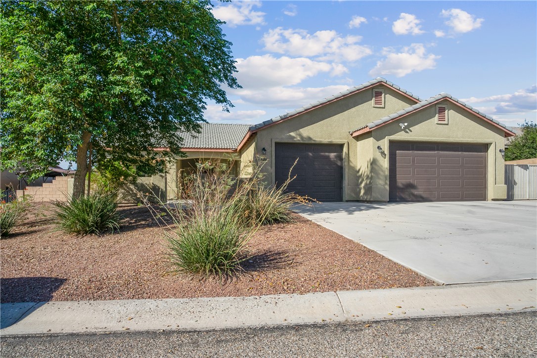 6099 S Tenderfoot Lane