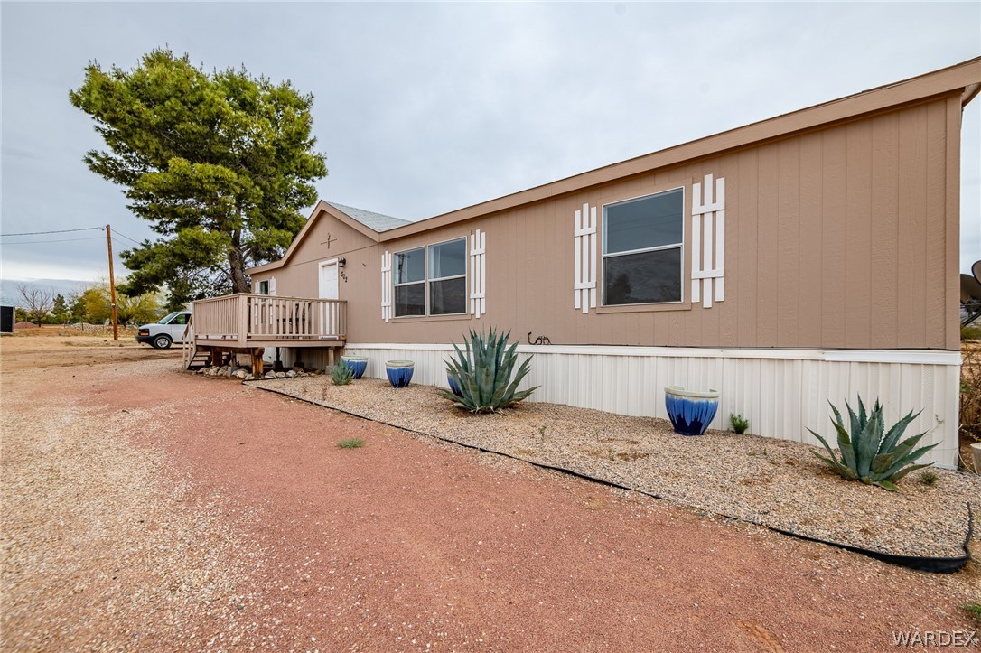 View Golden Valley, AZ 86413 mobile home