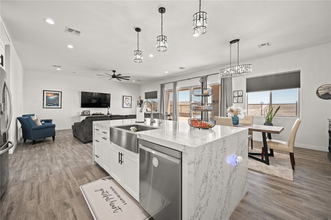 3104 Esmerelda Drive