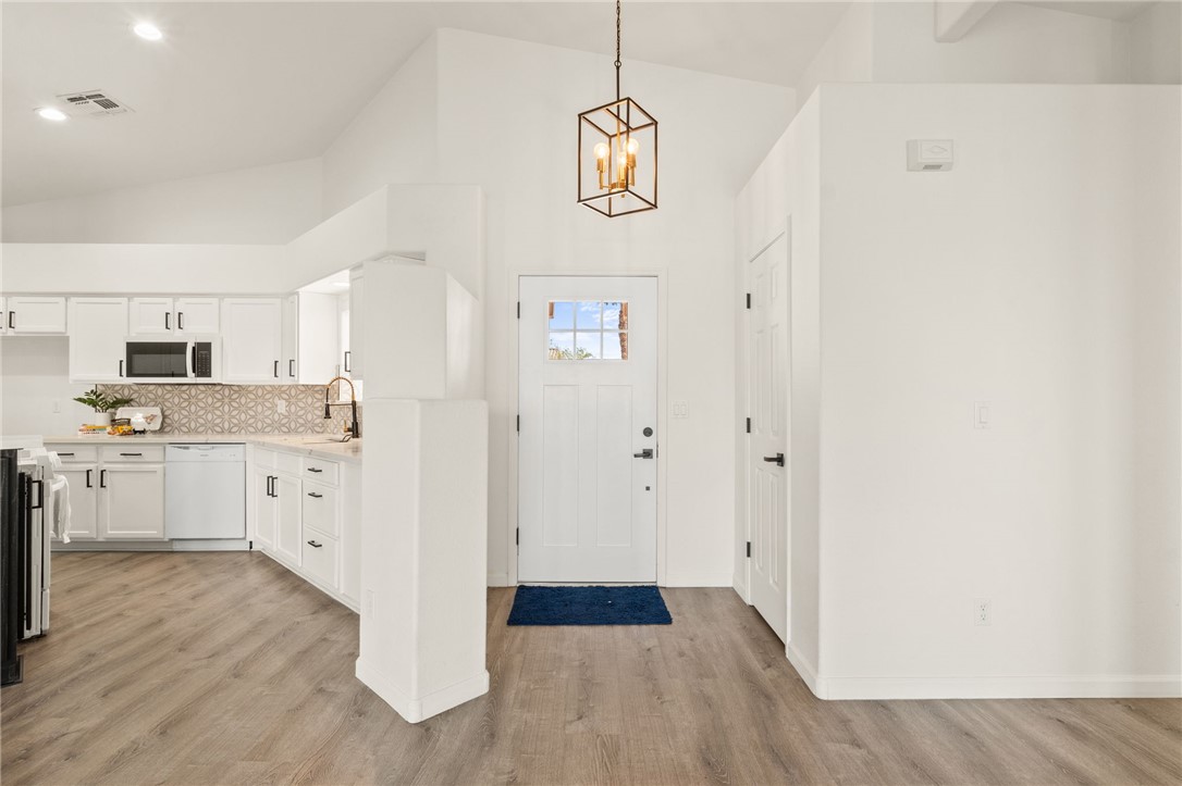 2039 E Lago Grande Pl Place