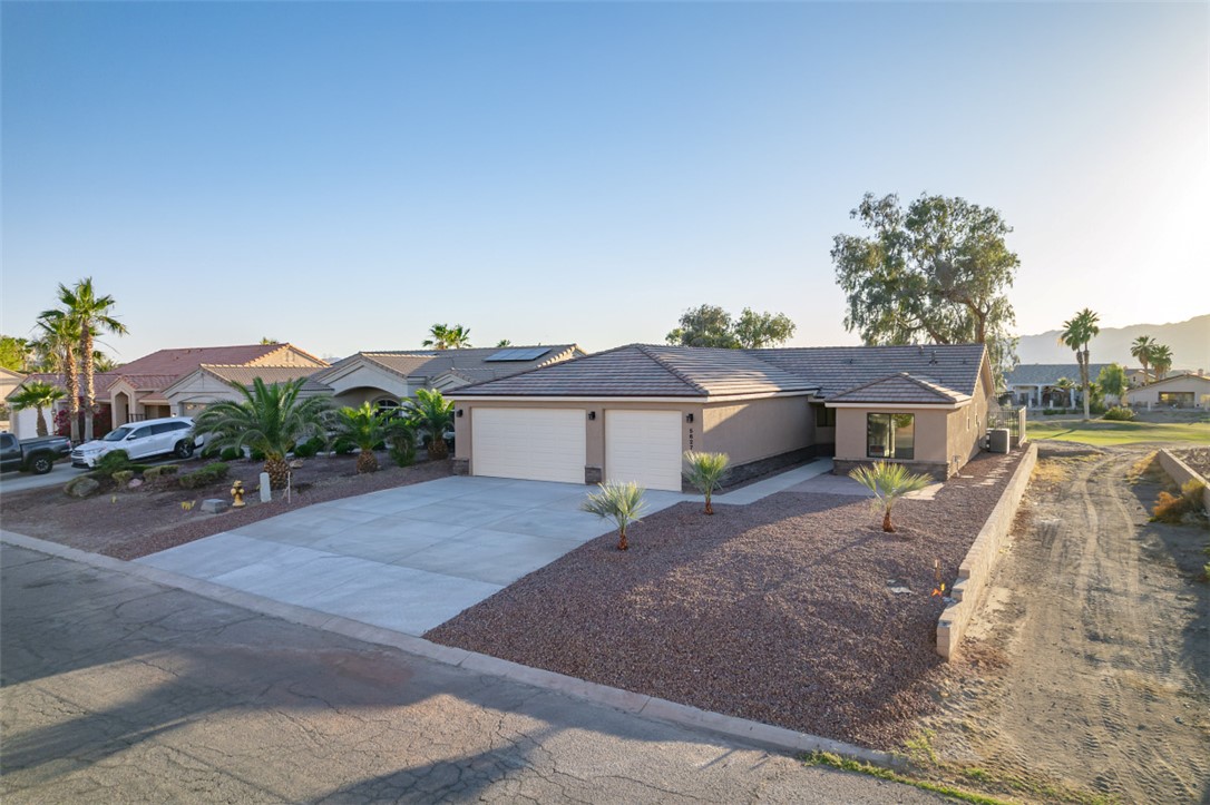 5627 S Club House Drive