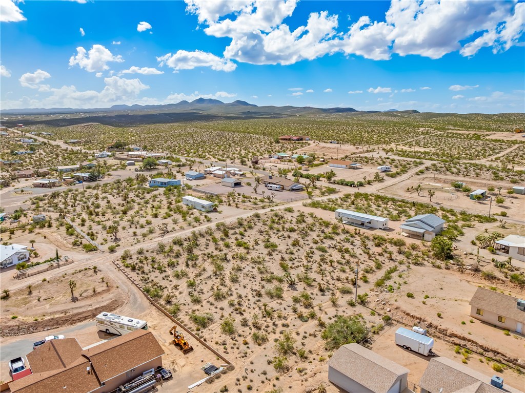 675 W Iceberg Canyon Drive