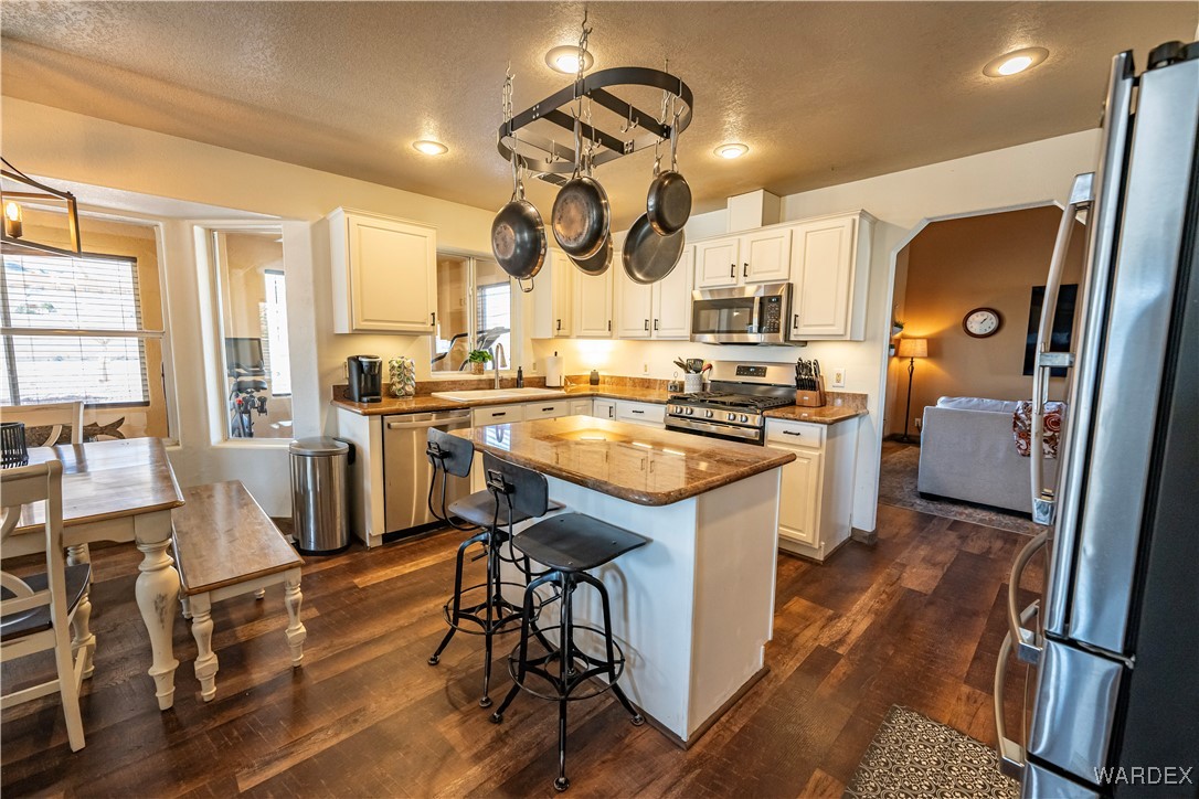 5537 N Storm Cloud Drive