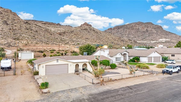 4801 CHRISTY DR, KINGMAN, AZ 86409 - Image f4f5e0a8be8fbb23f80e3073bd37fb26/953269209