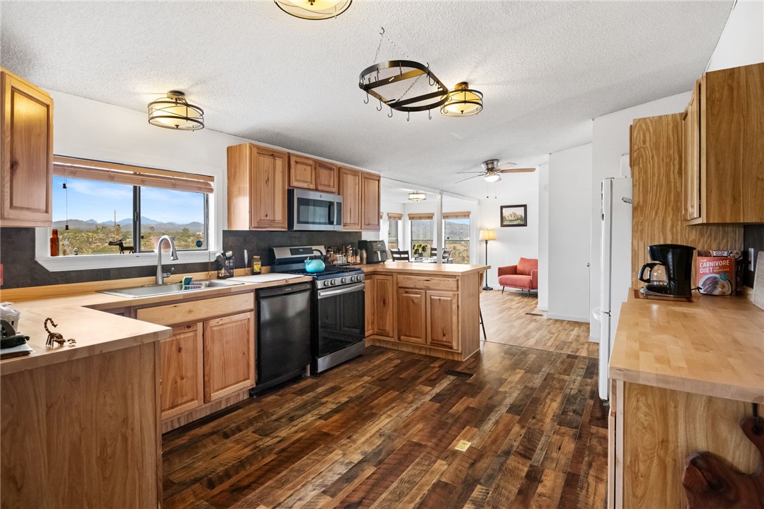 8556 W Wild Horse Drive