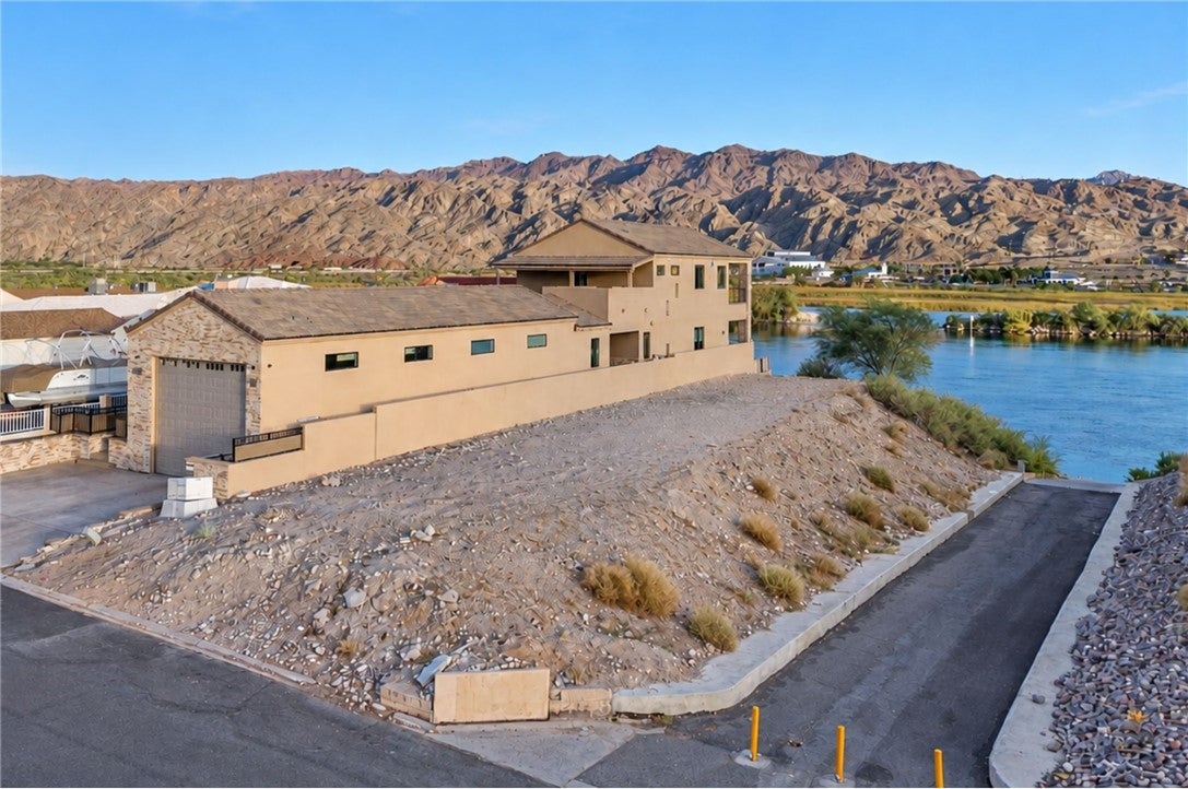 575 Riverfront Drive