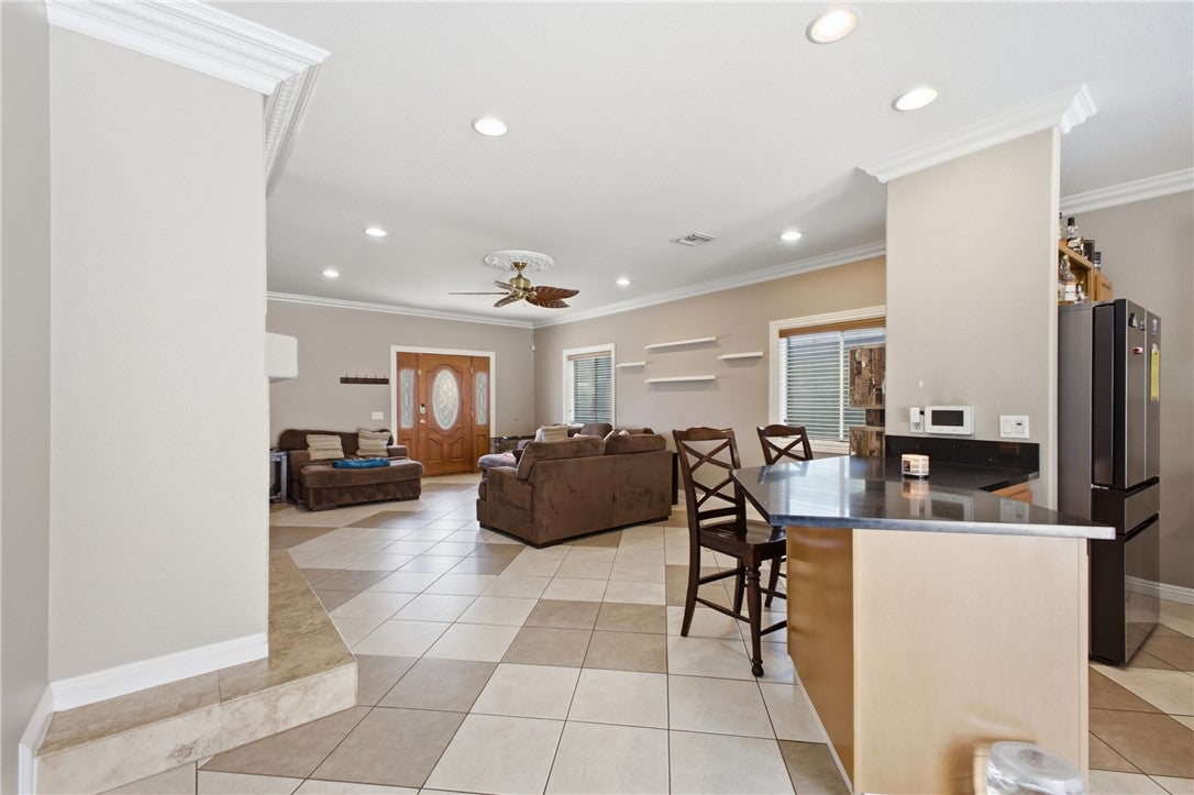 2618 Country Club Drive