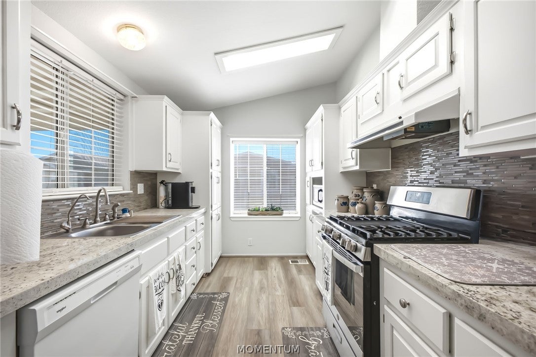 1545 E El Rodeo Road 44